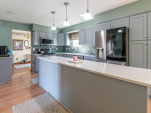 5th image of 1065 Stansbury Dr
