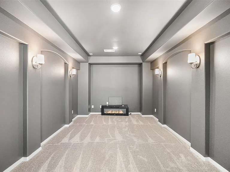 2736 Ahnya Ln — Photo 39