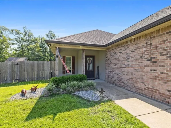 21263 Beau Chateau Blvd, Ponchatoula, LA 70454