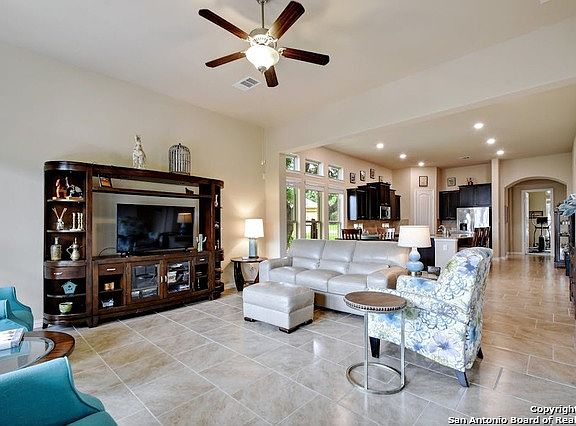 4th image of 3772 CREMINI DR