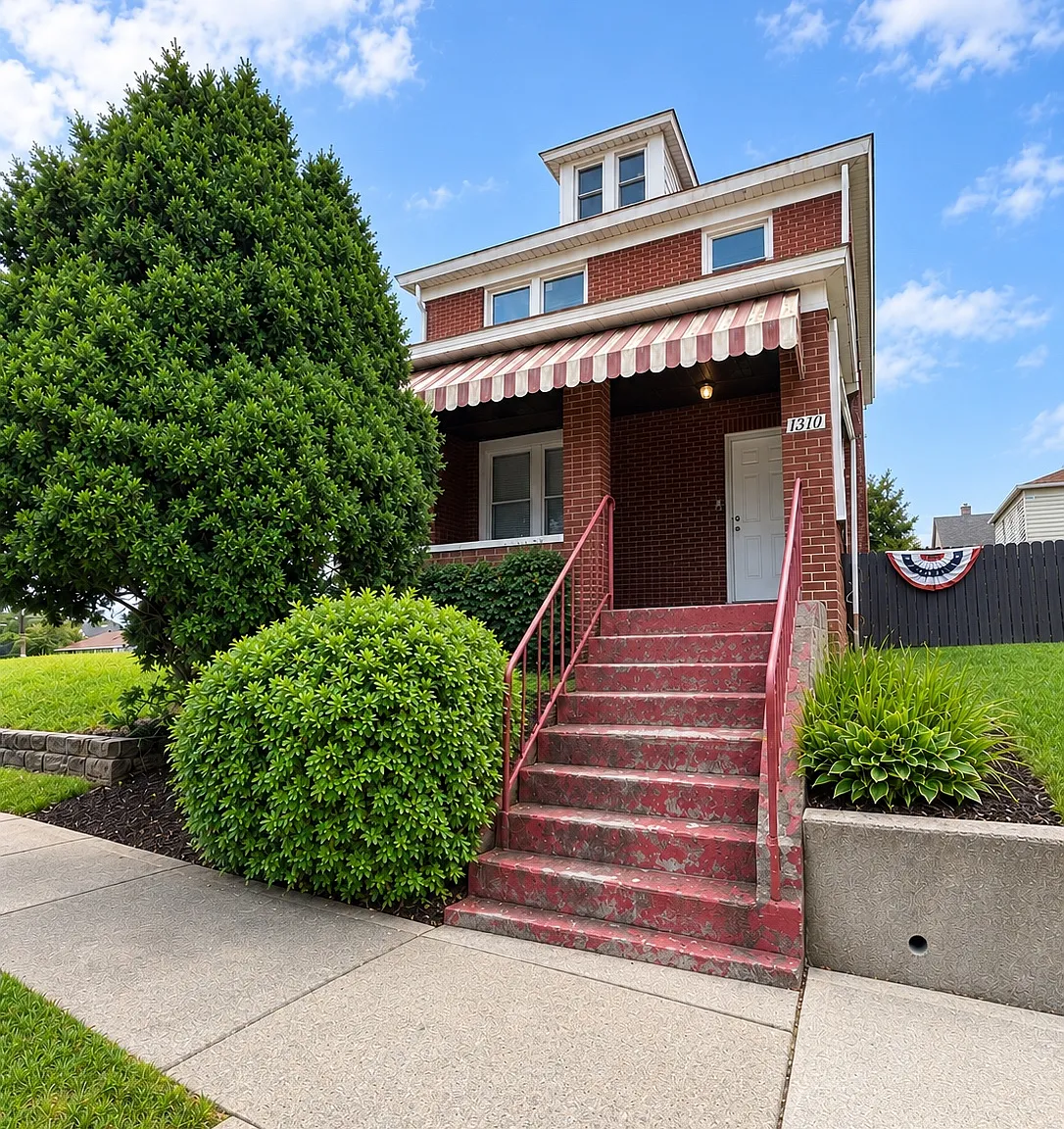 4 bed, 1320 sqft, $1,600 — Photo 1