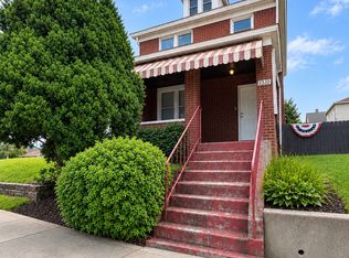 1310 Grandview Ave, Braddock, PA 15104