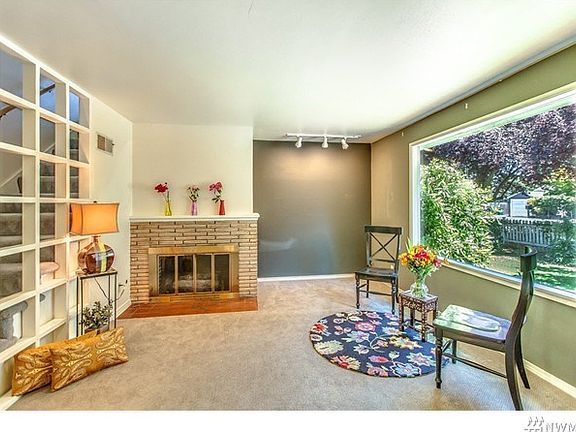 4th image of 9511 13th Ave NW
