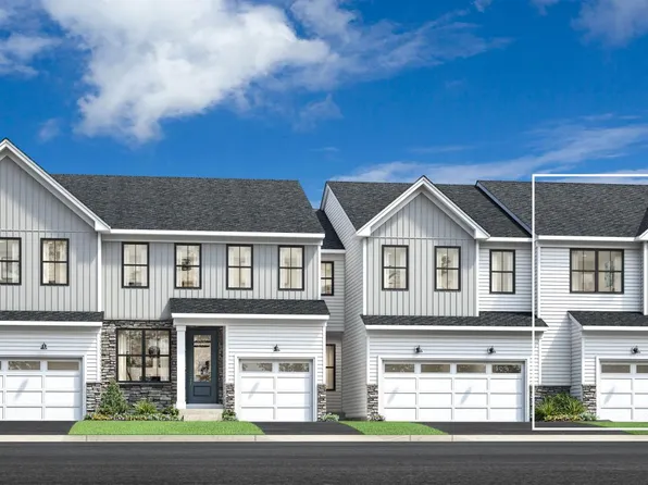 29 Grayson Ln, Downingtown, PA 19335