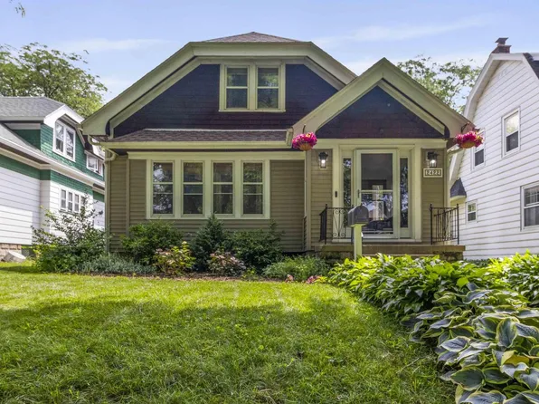 2422 North 65th STREET, Wauwatosa, WI 53213