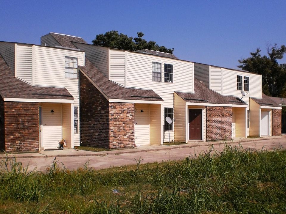 1st image of 2021 Munster Blvd APT 3