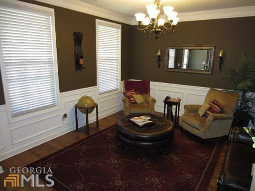 4th image of 900 Franklin Ridge Dr
