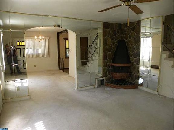 3rd image of 1008 Agnew Dr