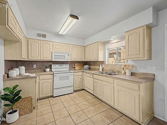 4th image of 4505 N 26TH Drive