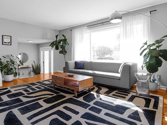 4th image of 358 Lambourne Ave