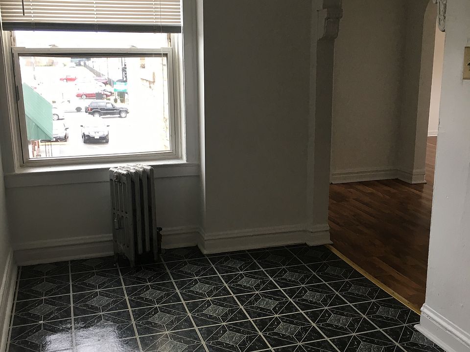 2nd image of 3943 W Diversey Ave APT 320