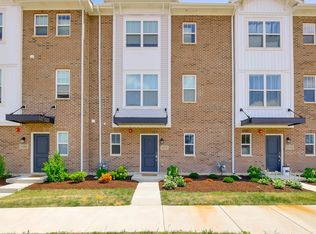 1078 Bogart St, Des Plaines, IL 60018
