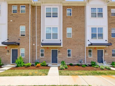 1078 Bogart St, Des Plaines, IL, 60018