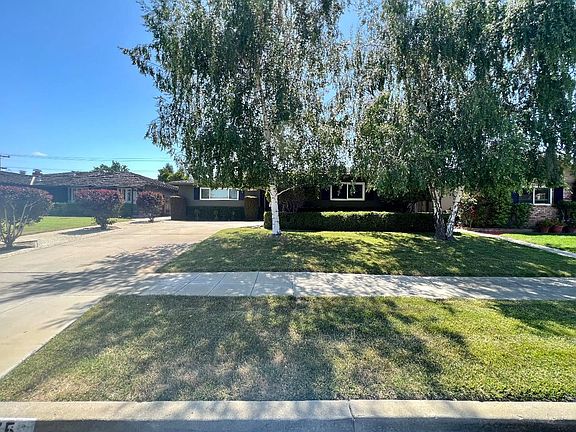 3rd image of 2735 Aragon Way