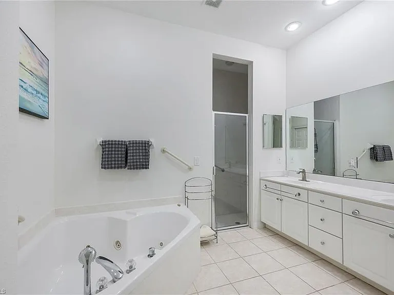 1818 Leamington Ln — Photo 14