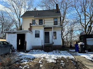 10318 Park Heights Rd, Cleveland, OH 44104