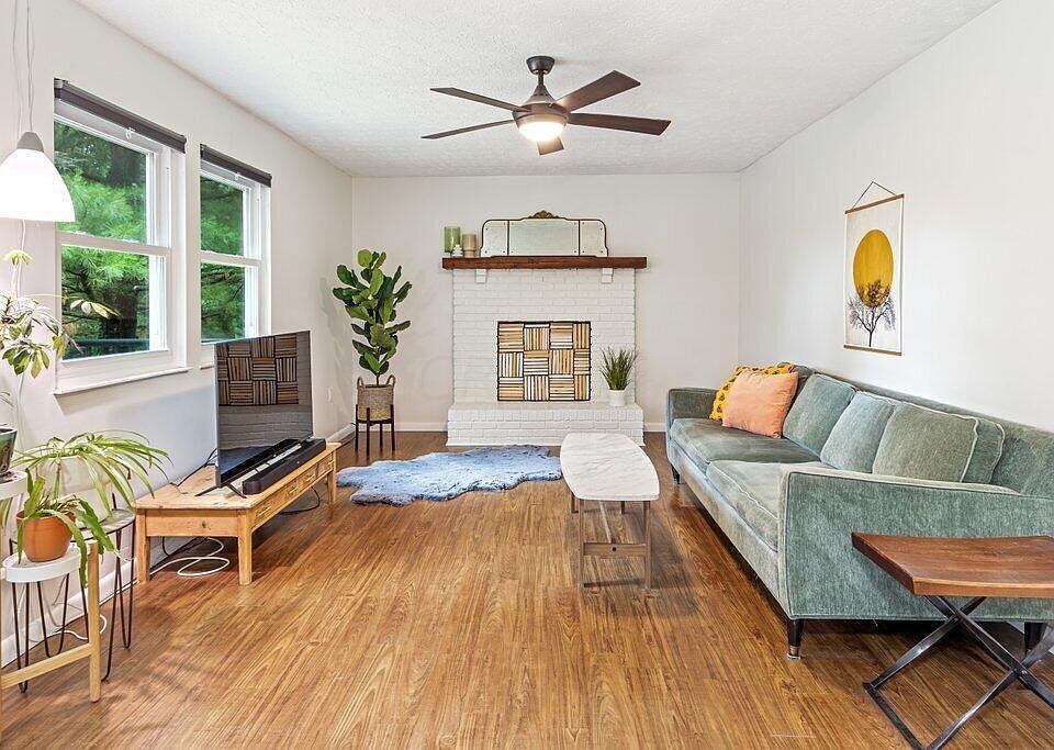 1st image of 742 McDonell Pl