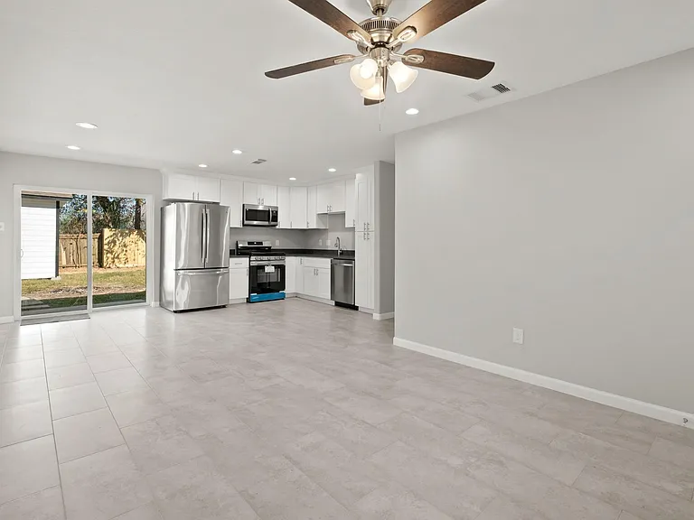 5123 Ridgeway Dr — Photo 5