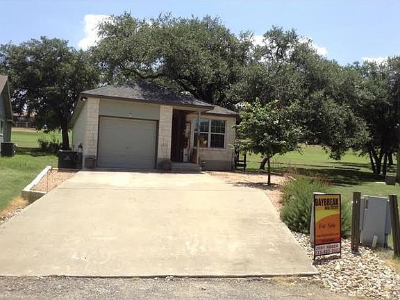 3rd image of 8 Wildwood Cir