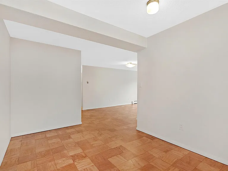 287 Harvard St #20 — Photo 3
