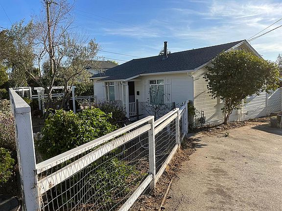 2nd image of 2341 17th Ave