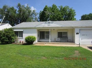 416 W Hollywood Dr, Wichita, KS 67217