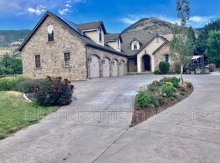 180 N 200 E, Centerville, UT 84014
