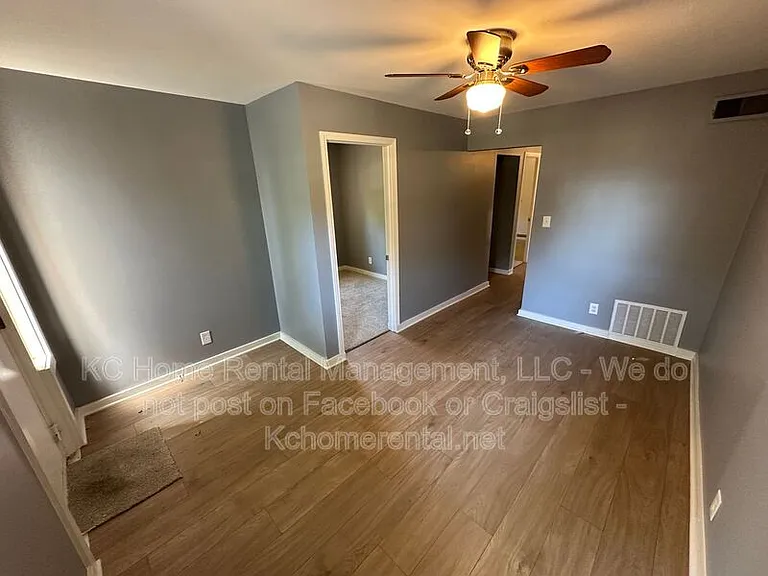1648 Jefferson St — Photo 9
