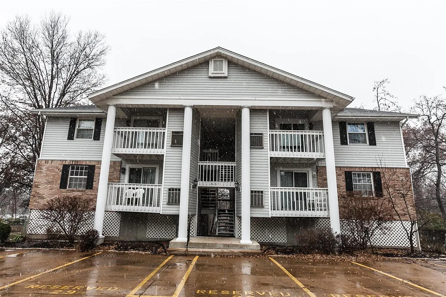 621 S Kirkwood Rd APT 201 photo 1