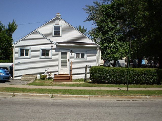 1st image of 3 Curwood Ct