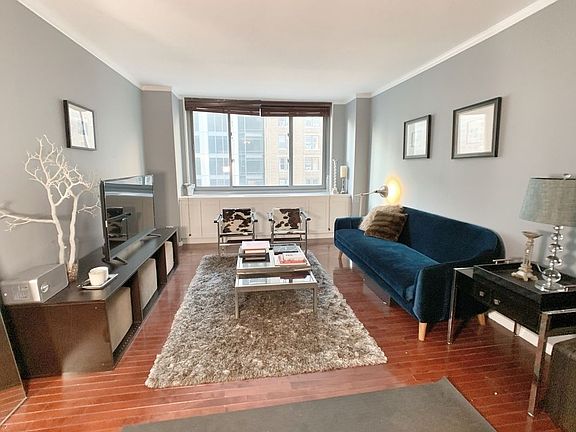 5th image of 2021 Broadway #9C