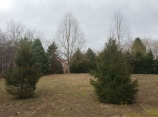 318 Appaloosa Dr, Falling Waters, WV 25419