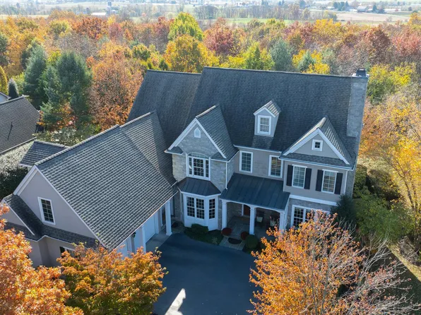 158 Chapel Ln, Ephrata, PA 17522