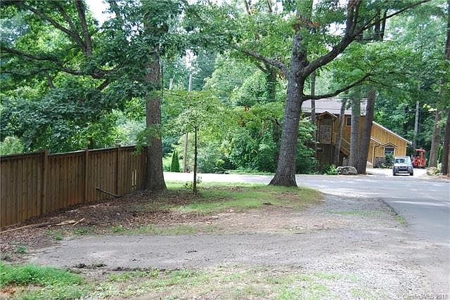 1st image of 119 Oakland Dr
