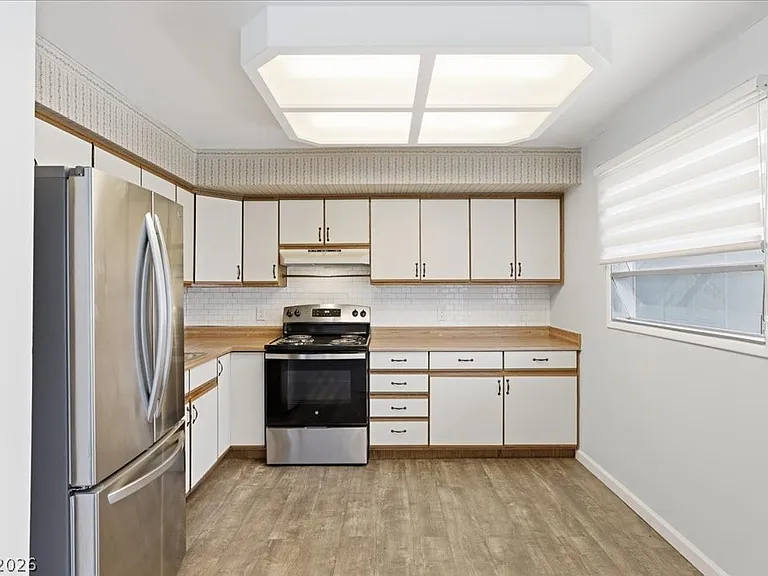 1700 Rexford Dr #209 — Photo 18