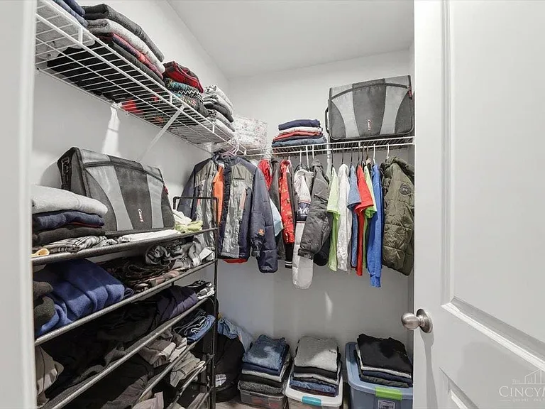 175 Skyway Dr — Photo 32