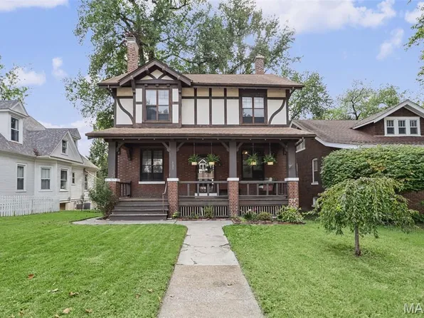 125 N Douglas Ave, Belleville, IL 62220