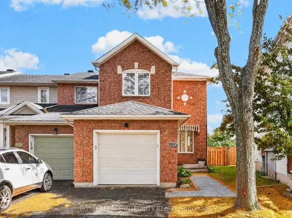 1185 Lichen Ave, Ottawa, ON K4A 4A6
