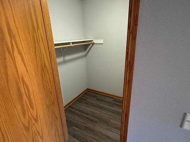 Fairhaven Court Apartments — Photo 17