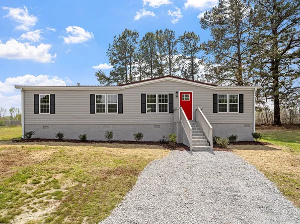 109 Loy Ct, Fuquay Varina, NC 27526