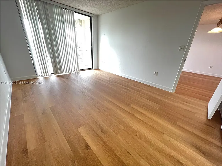 1100 Saint Charles Pl #620 — Photo 16