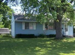 8 Hale Ave, East Syracuse, NY 13057