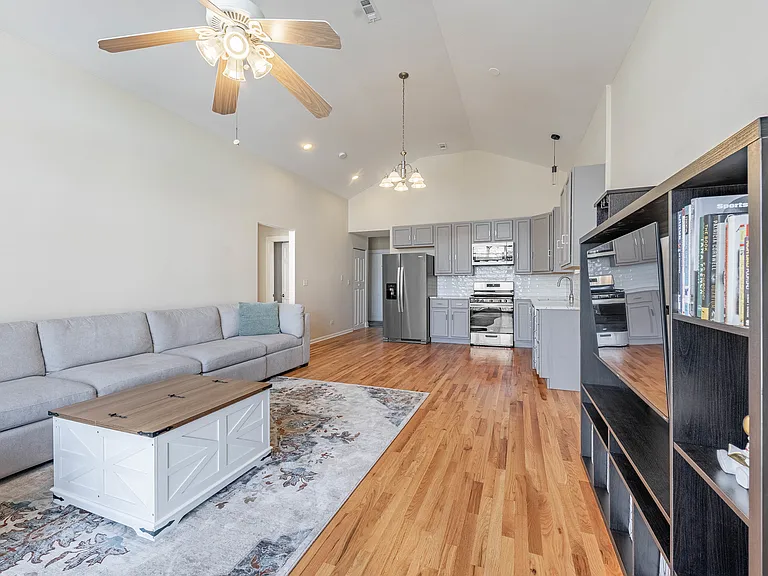 5933 W Huron St #3N — Photo 6