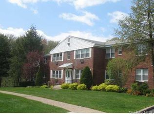 235 N Middletown Rd APT D, Pearl River, NY 10965