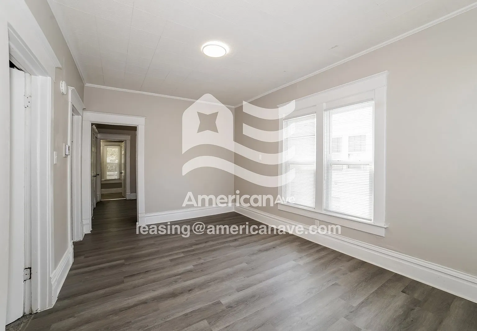 3 bed, 1.0 bath, 1170 sqft, $1,022 — Photo 4