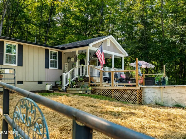 3318 Miller Rd, Powell, TN 37849