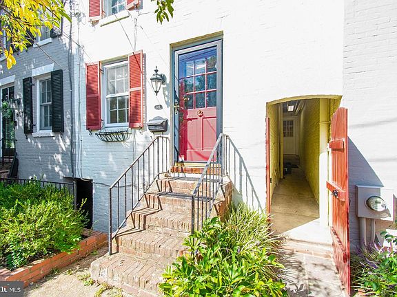2nd image of 605 S Saint Asaph St