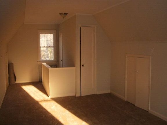 4th image of 24 Lafayette Ave