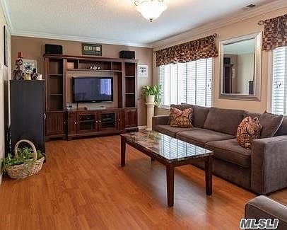 5th image of 231 Springmeadow Dr Unit B
