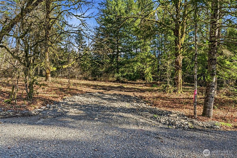 4th image of 158 Windsock Road